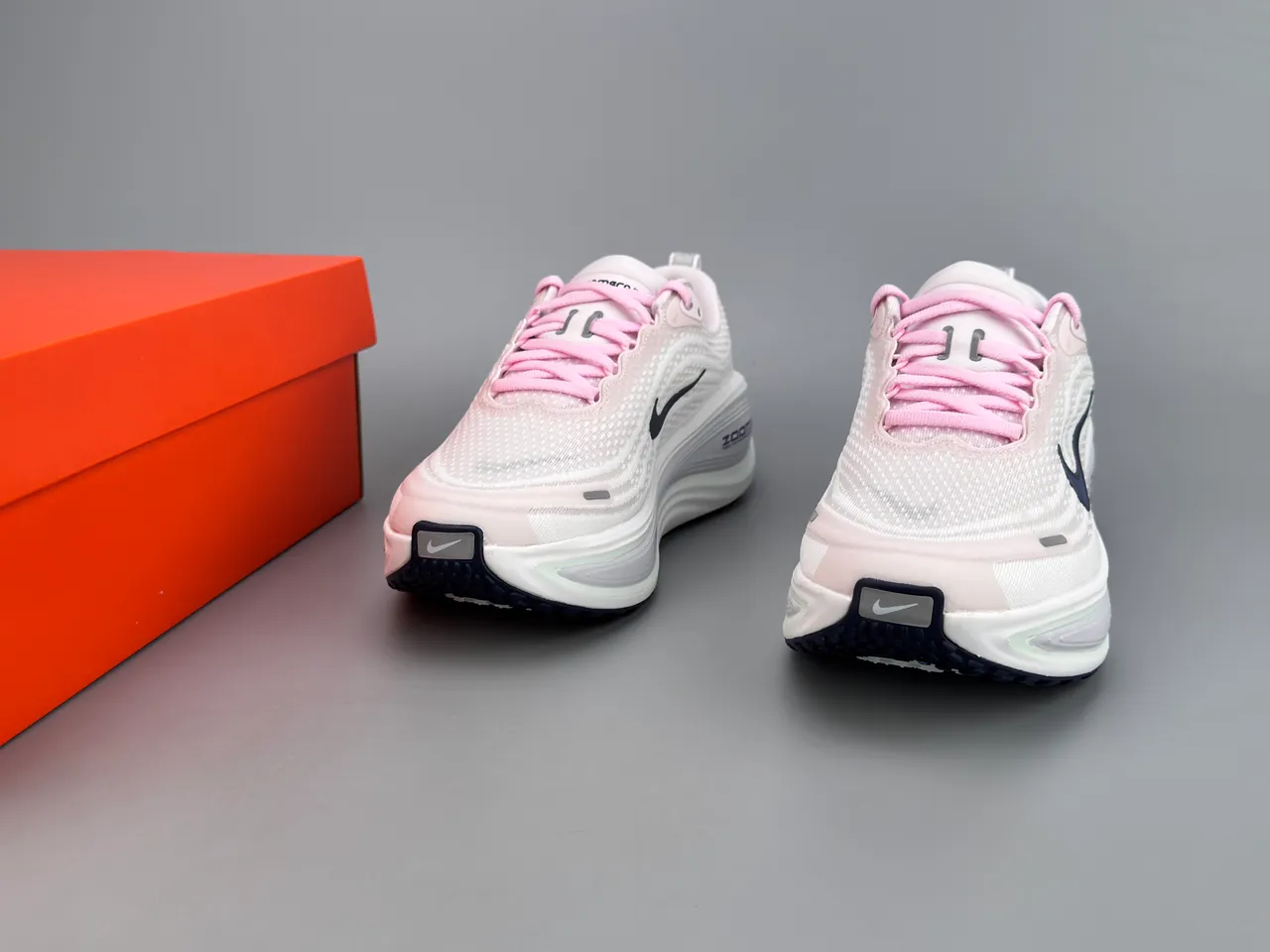 Nike ZoomX Invincible Run Pink Navy Engineered Mesh Upper Wavy Layered Midsole Running Shoes 5