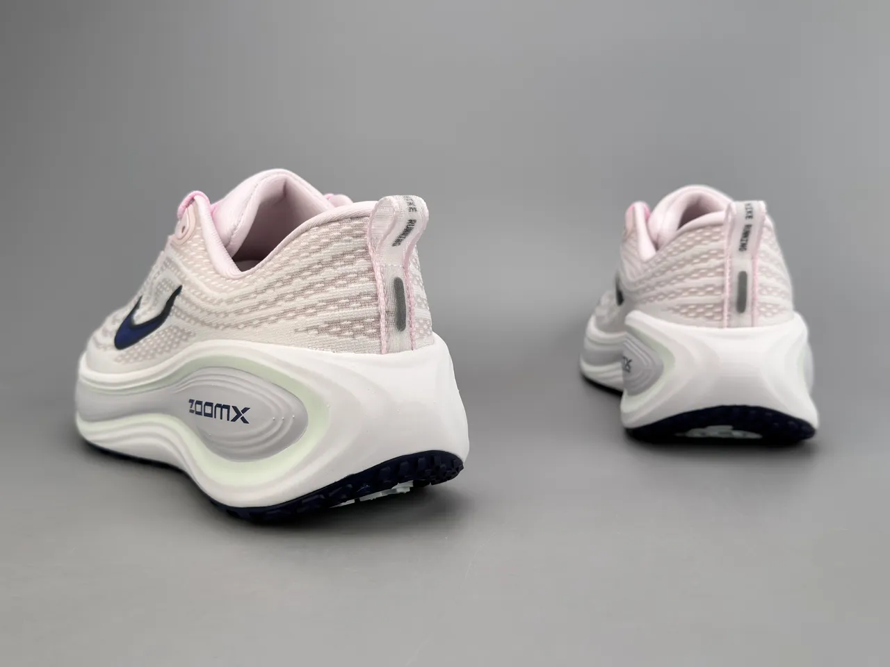 Nike ZoomX Invincible Run Pink Navy Engineered Mesh Upper Wavy Layered Midsole Running Shoes 8
