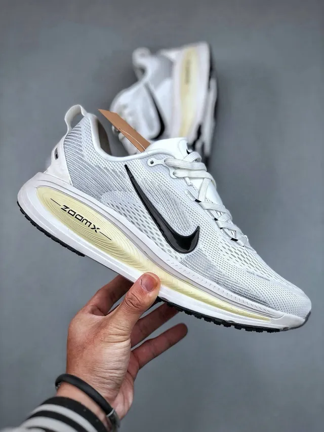 Nike ZoomX Invincible Run chaussures de course 4