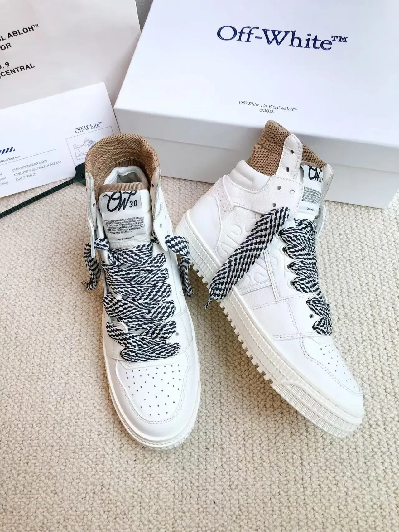 Off-White 米色 高帮 镂空 皮革 生活方式 运动鞋 6
