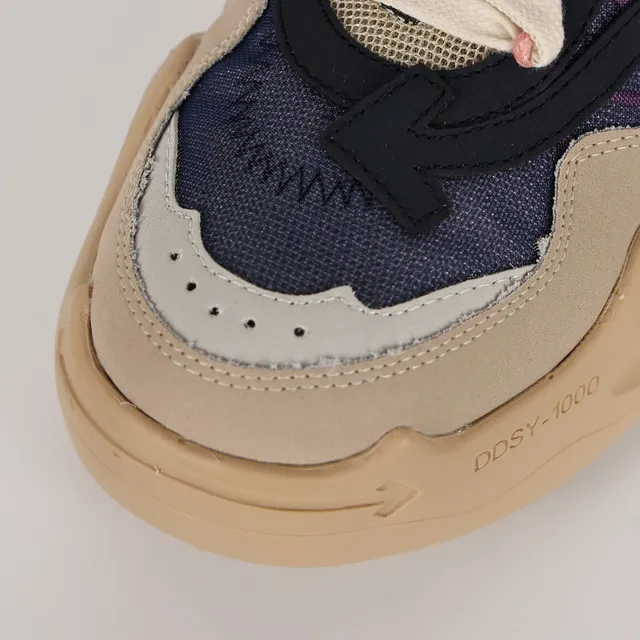 Off-White Beige Navy Diagonal Arrow Motif Industrial Zip-Tie Detail Chunky Sneakers 5