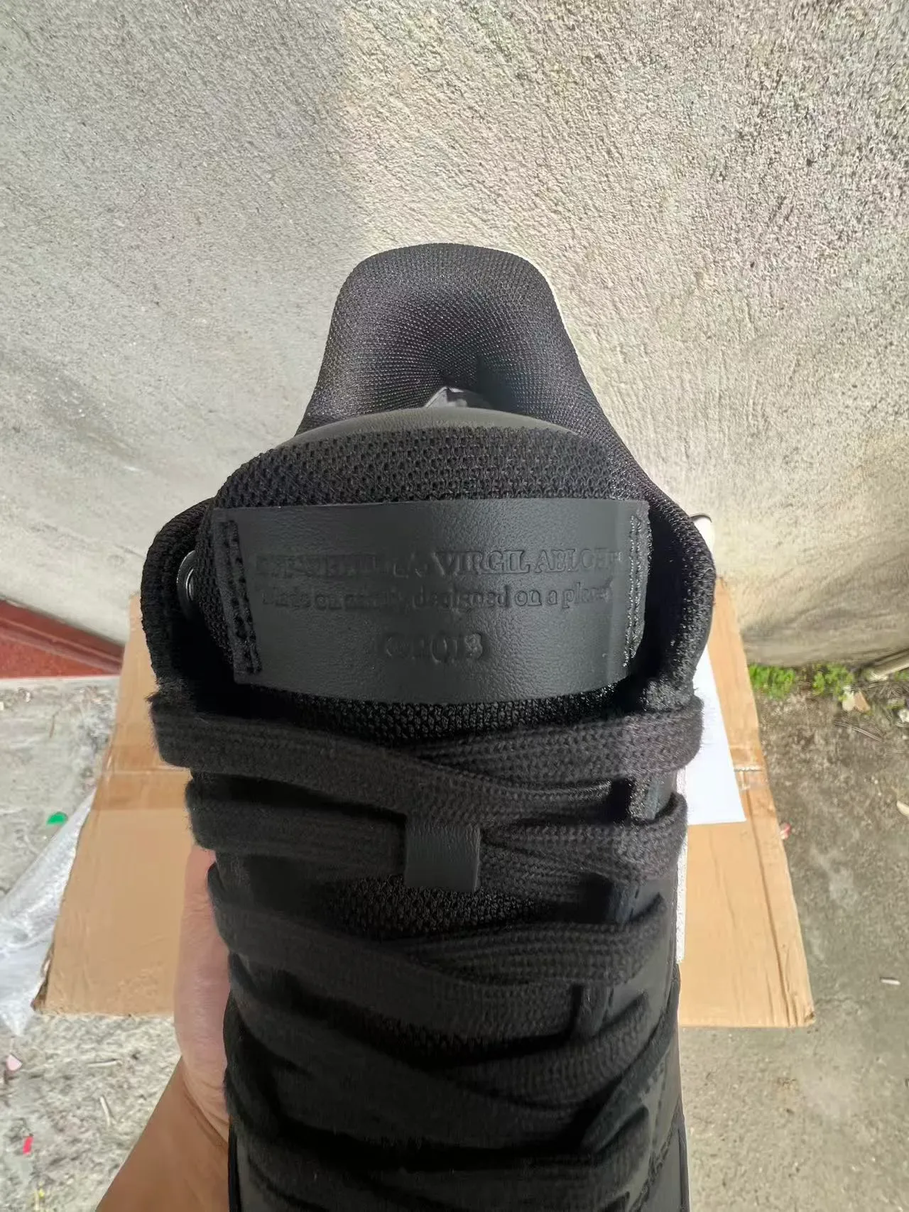 Off-White Black Diagonal Arrow Logo Chunky Sculpted Sole Lifestyle Sneakers 4