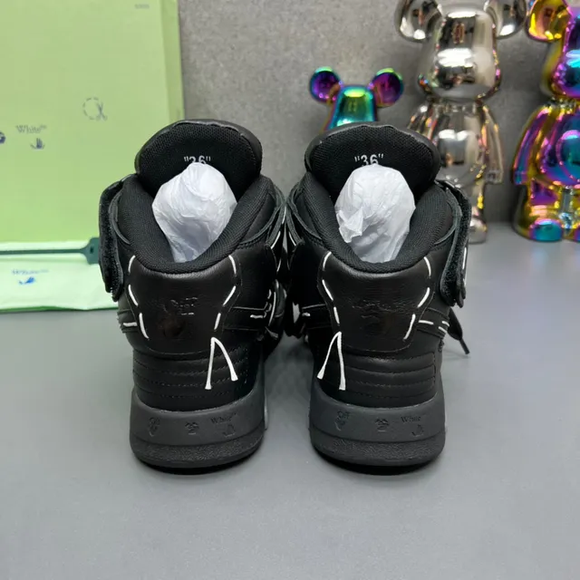 Off-White 黑色 高帮 工业 带 系统 生活方式 运动鞋 3