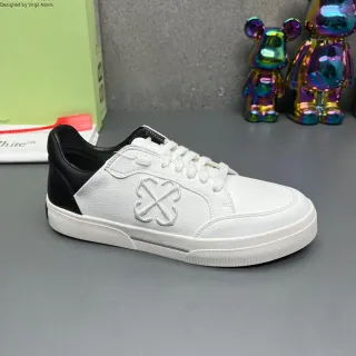 Off-White Industrial Low-Top White and Black Lifestyle Sneakers