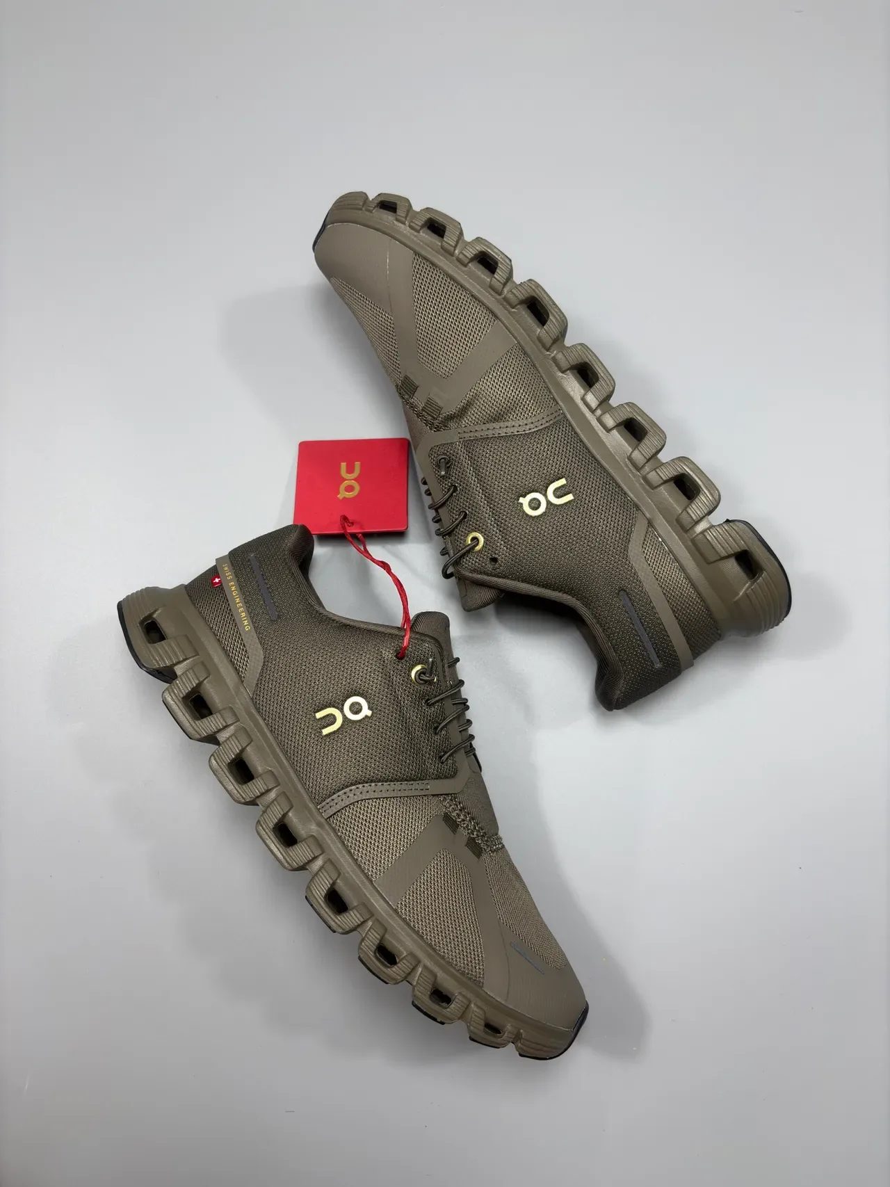 On 军绿金工程网面雕塑豆形中底生活运动鞋 6