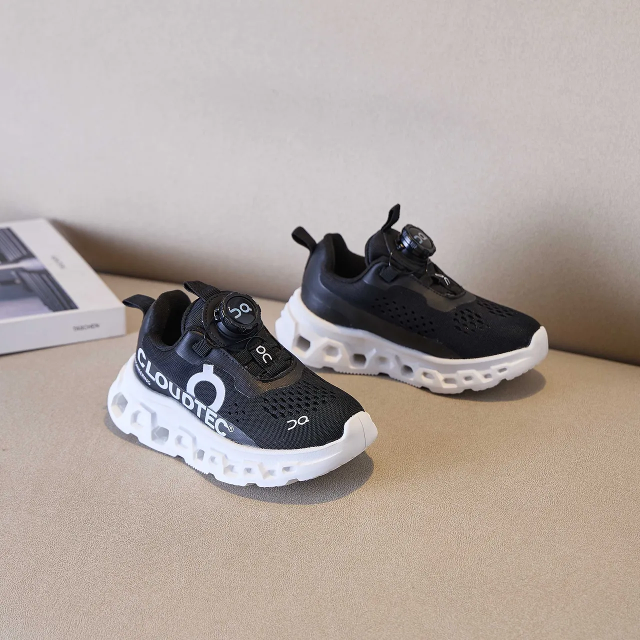 On Cloudmonster Niños Sin Cordones Zapatillas Gruesas 3