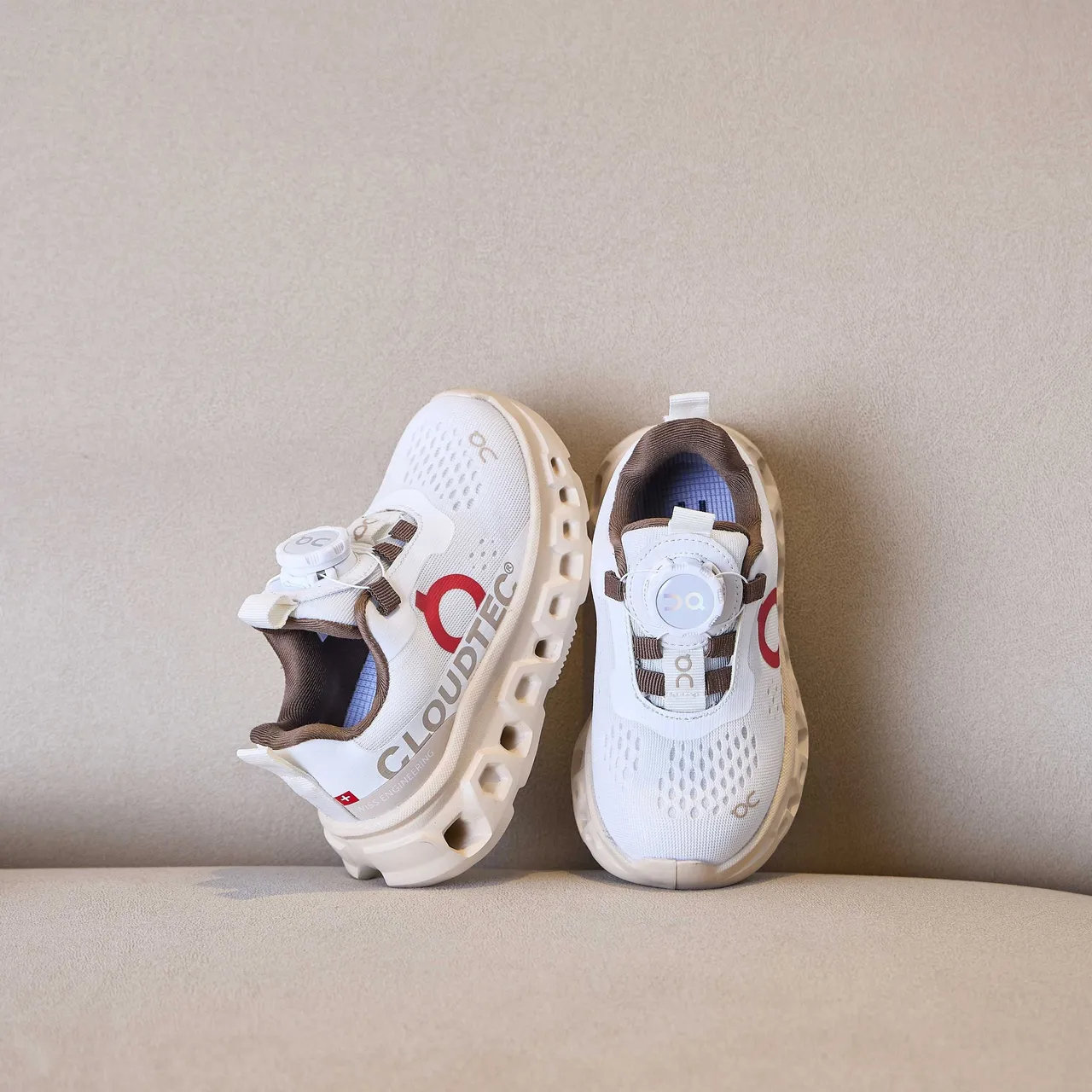 On Cloudmonster Niños Sin Cordones Zapatillas Gruesas 17