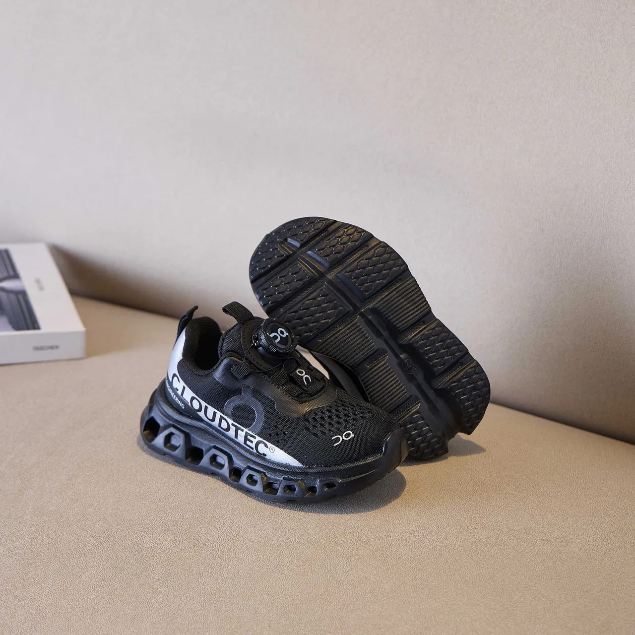 On Cloudmonster Niños Sin Cordones Zapatillas Gruesas 18