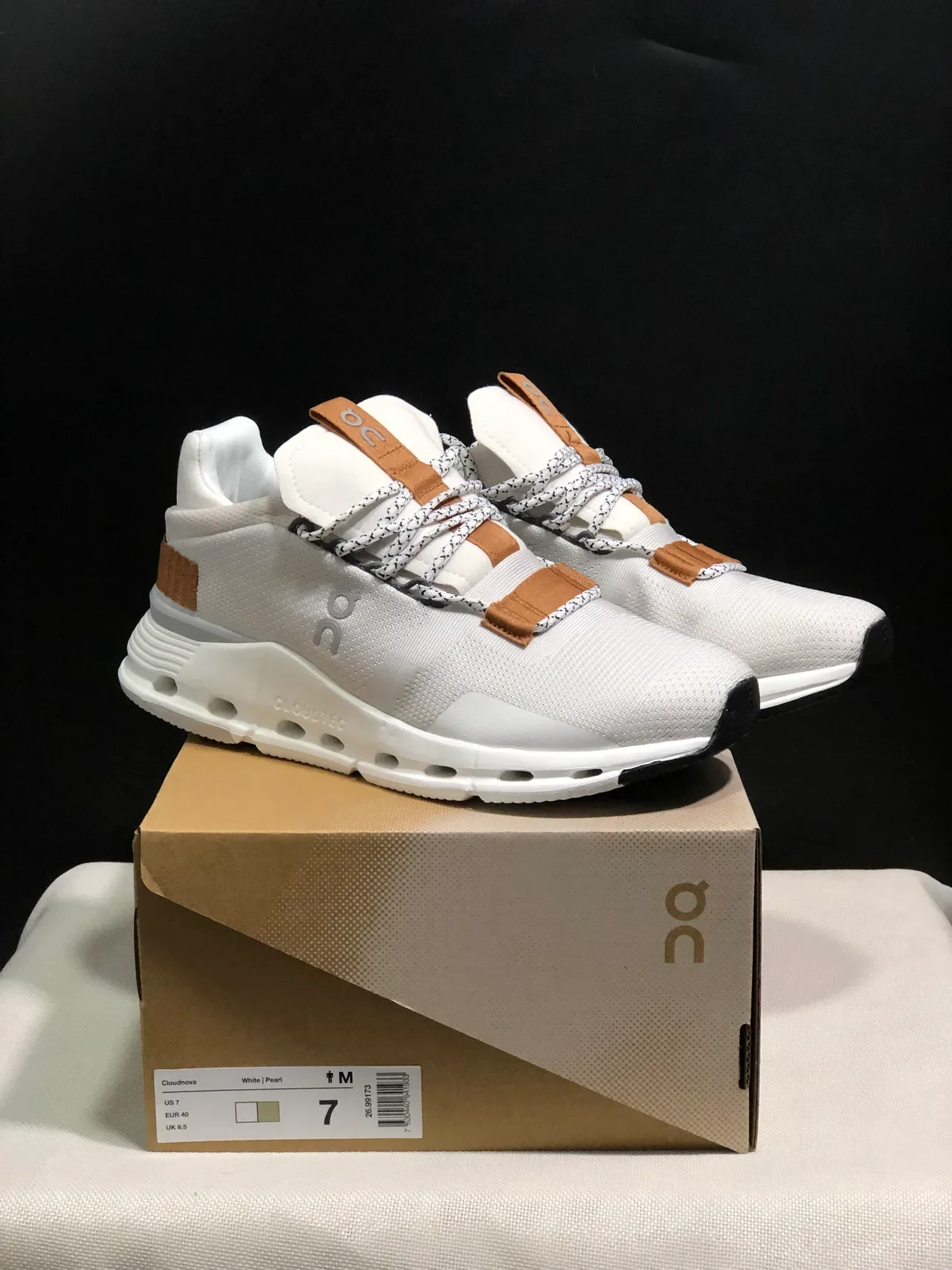 On Cloudmonster White Tan Black 生活方式运动鞋 5