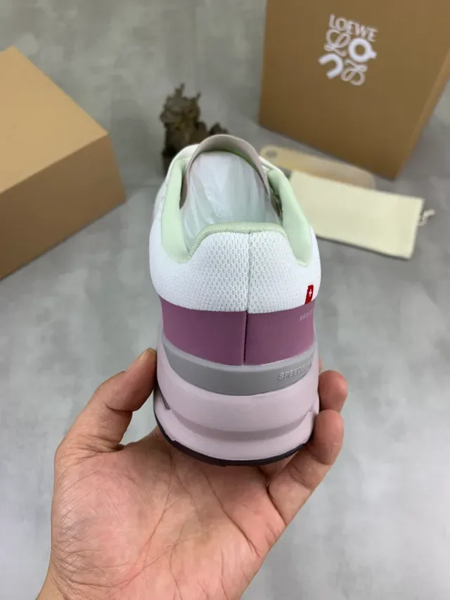 On Cloudnova White Mint Purple zapatillas lifestyle 3