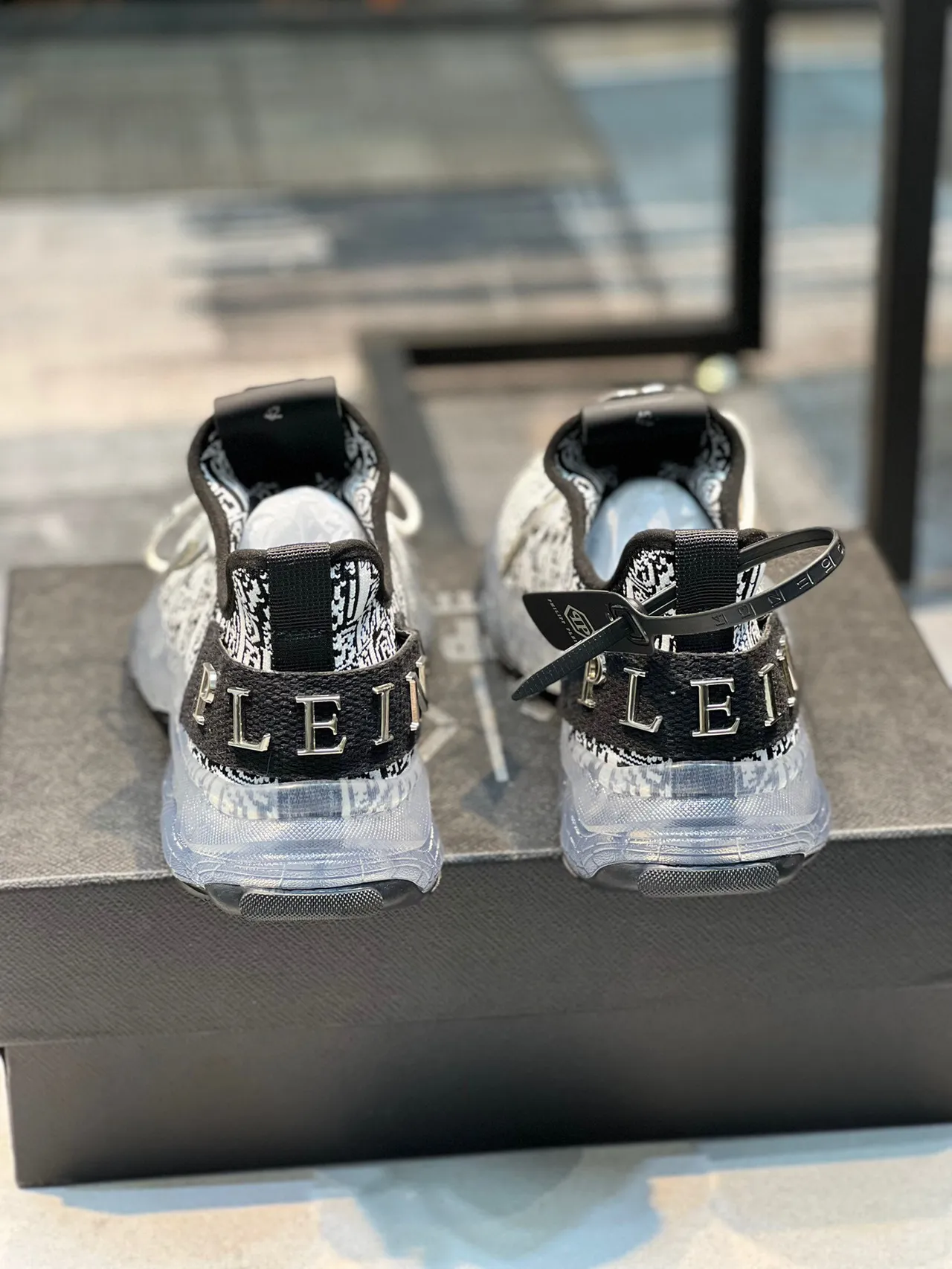 Philipp Plein 莫诺格拉姆针织厚底运动鞋 2