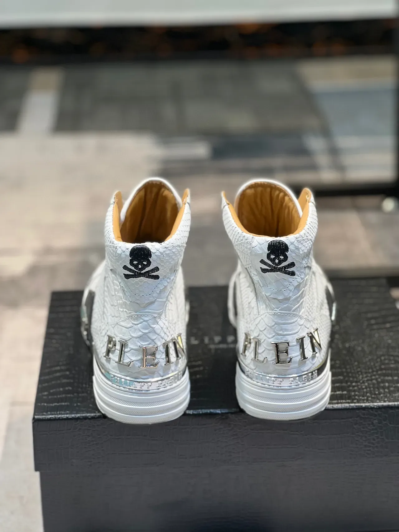 Philipp Plein सफेद काला हाई-टॉप क्रोकोडाइल एम्बॉस्ड चमड़ा लाइफस्टाइल स्नीकर 3