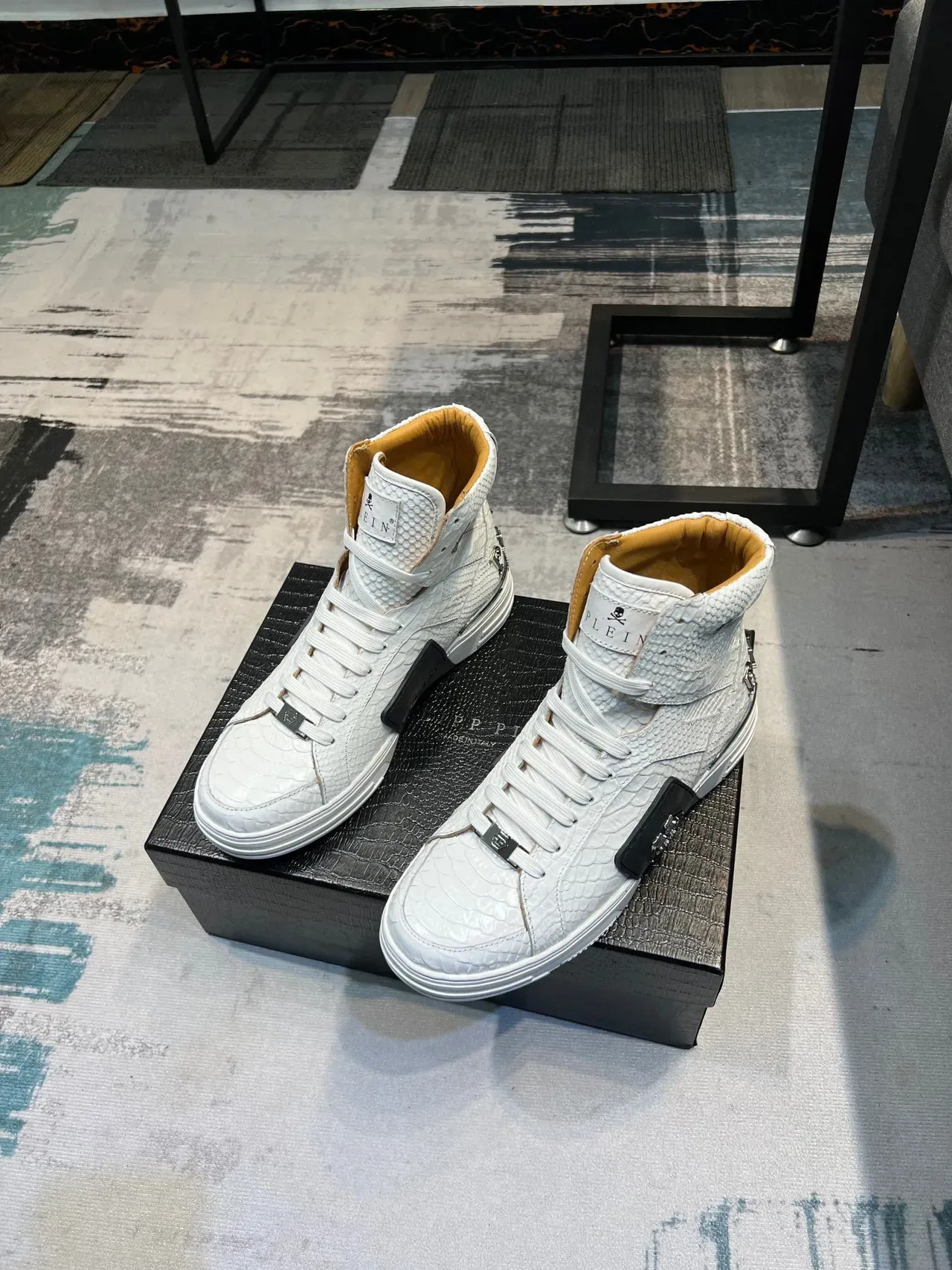 Philipp Plein सफेद काला हाई-टॉप क्रोकोडाइल एम्बॉस्ड चमड़ा लाइफस्टाइल स्नीकर 6