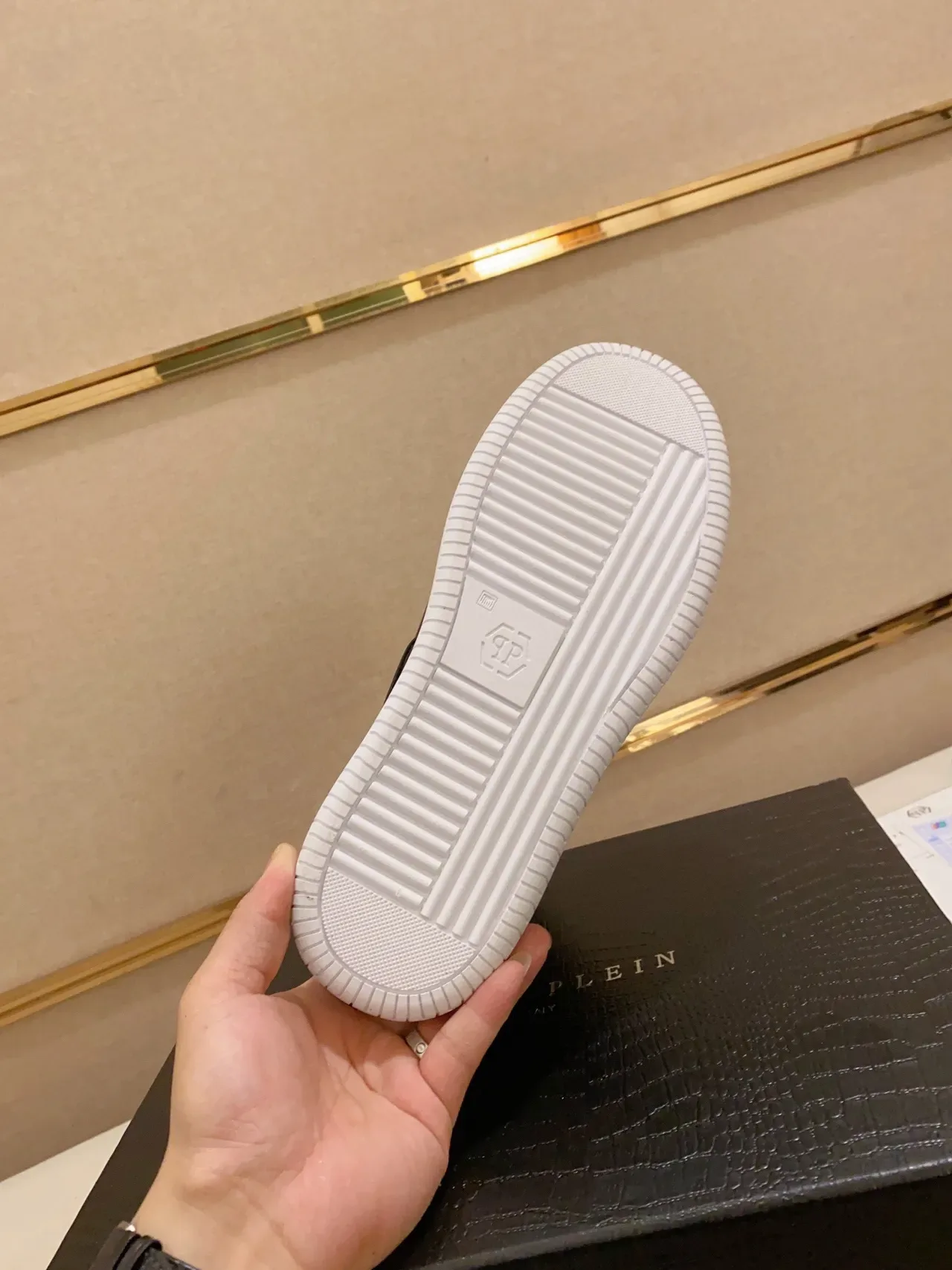 Philipp Plein 白银高帮星铆钉带生活休闲运动鞋 2