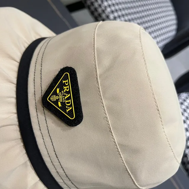 Prada بيج أسود منظم ظل مجمع تاج قبعة دلو 5