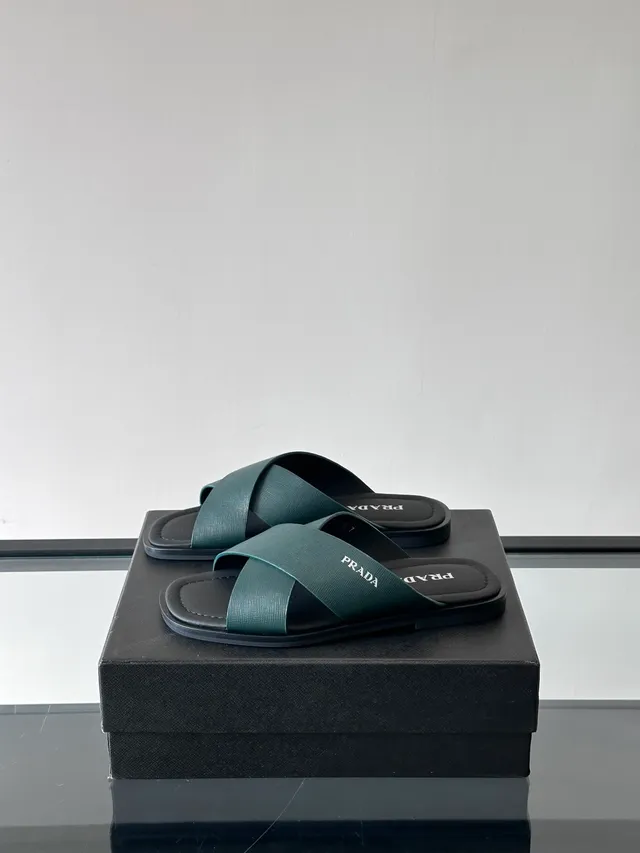 Prada কালো নীল ক্রস-স্ট্র্যাপ ফ্ল্যাট সোল ক্যাজুয়াল স্যান্ডেল 12