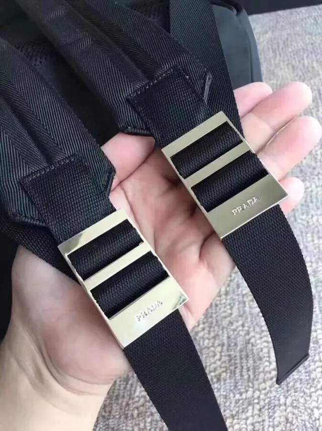 Prada حقيبة ظهر كاجوال من النيلون أسود مات منظمة جيوب أمامية 5