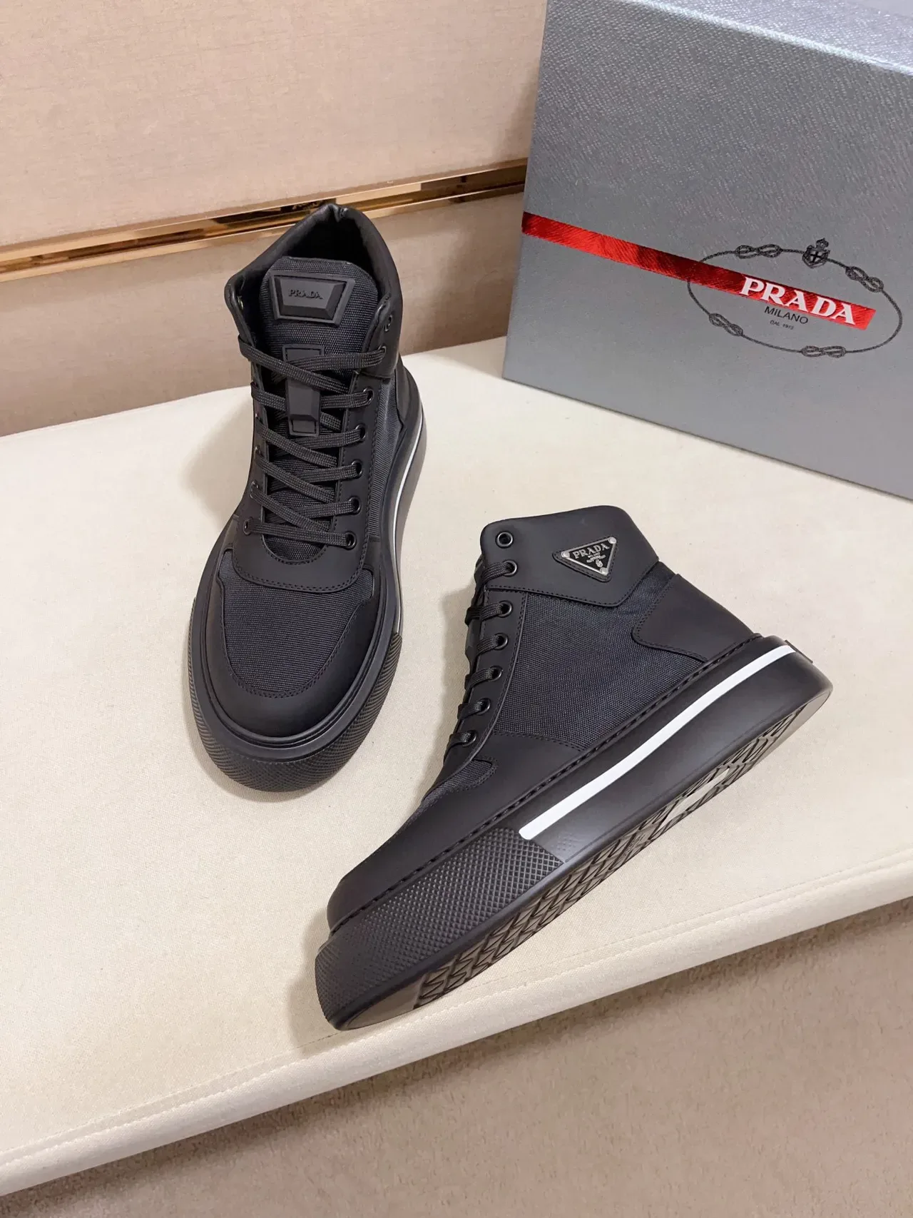 Prada Cloudbust Sneaker Plataforma Negro Lifestyle 5