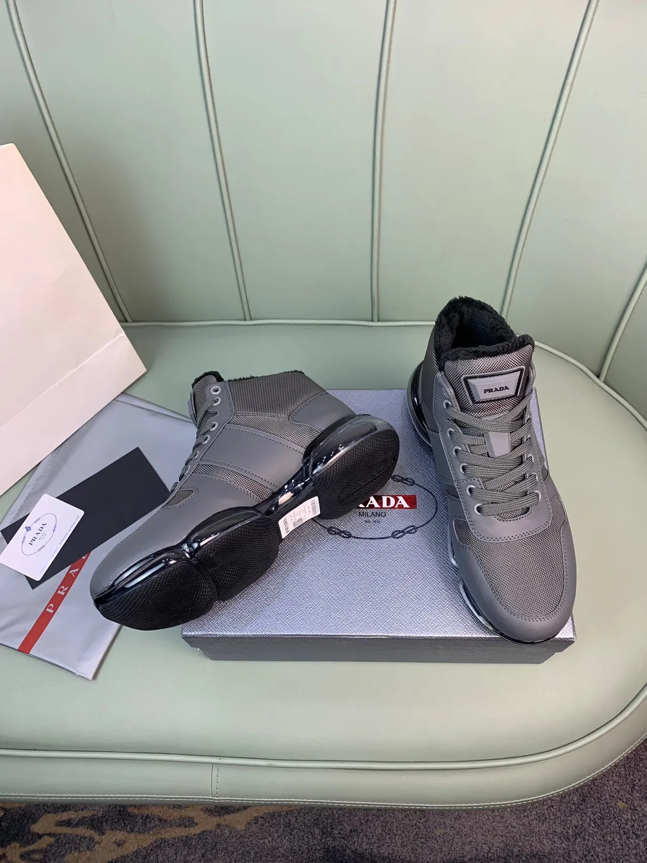 Prada Cloudbust Cinza Preto High-Top Malha e Sintético Lifestyle Sneakers 8