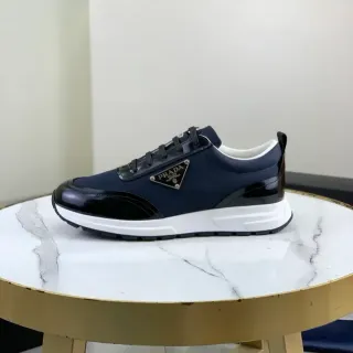 Prada Cloudbust Navy Black Couro Patentado Painéis Midsole Esculpido Branco Tênis Lifestyle