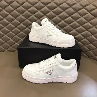Prada Cloudbust Zapatillas Chunky de Cuero Blanco