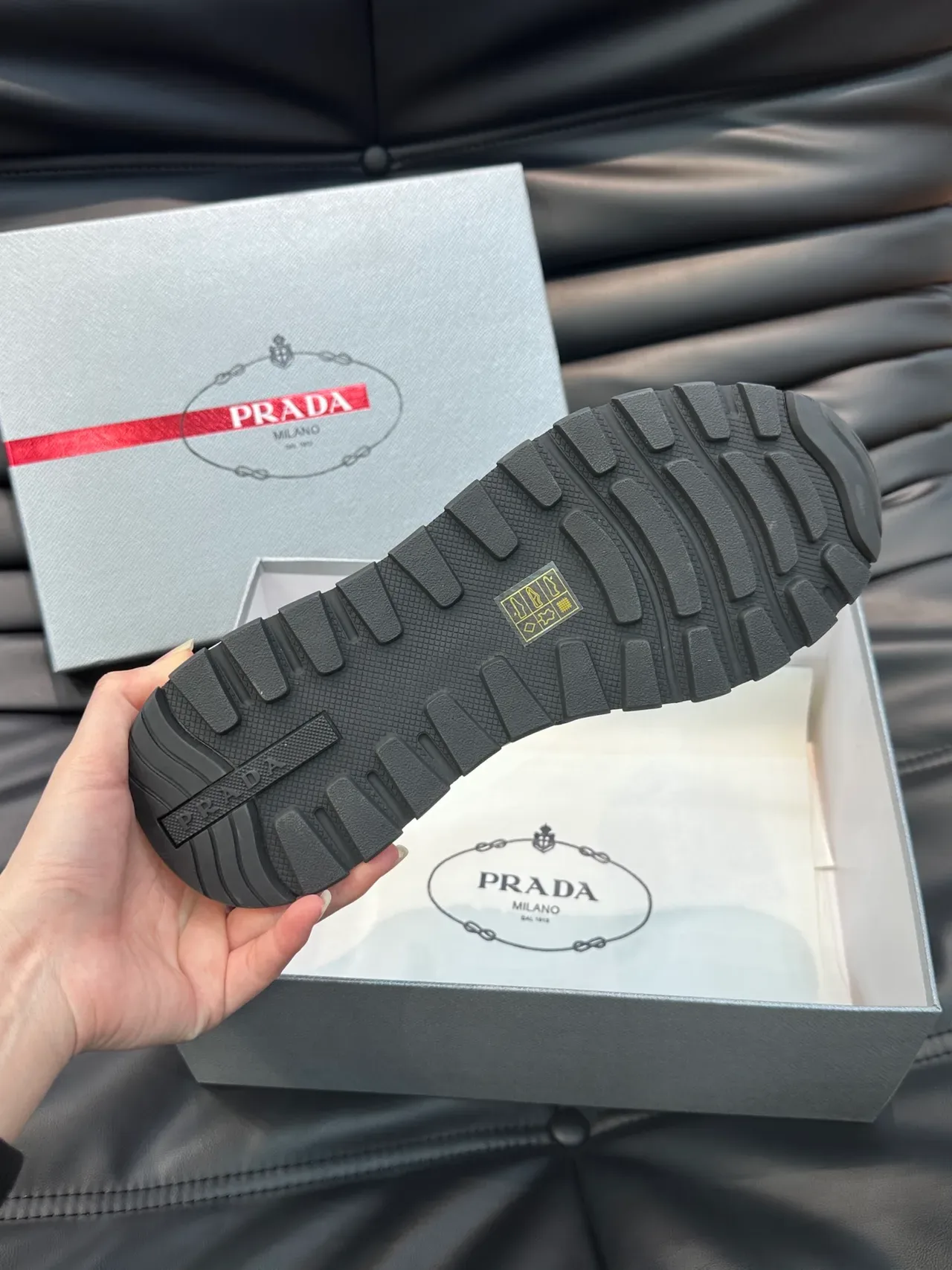 Prada Sneakers Lifestyle Navy White Upper Nylon Midsole Sculpté 2