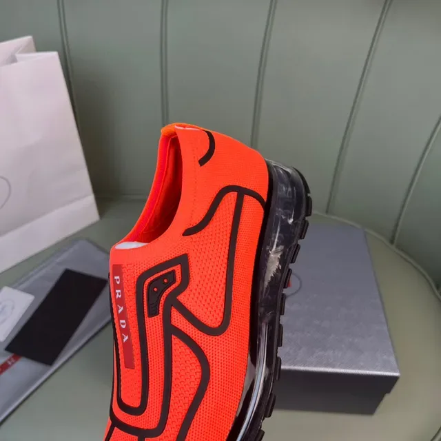 برادا سينيكرز lifestyle برتقالي أسود تريكو slip-on oversized logo 3