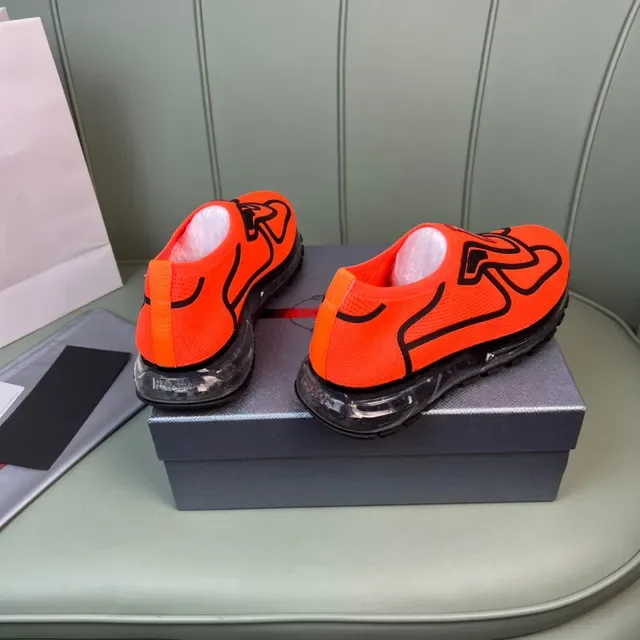برادا سينيكرز lifestyle برتقالي أسود تريكو slip-on oversized logo 6