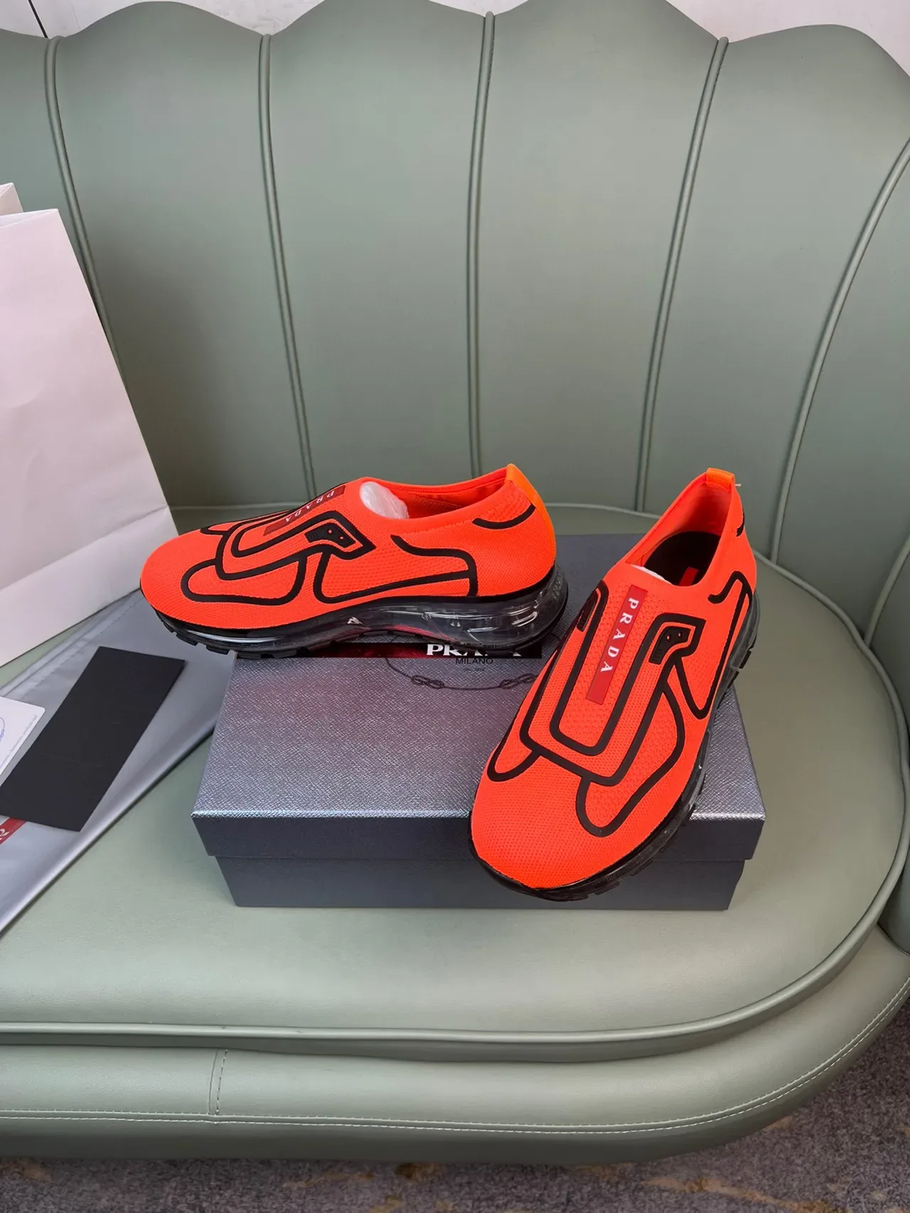 برادا سينيكرز lifestyle برتقالي أسود تريكو slip-on oversized logo 8