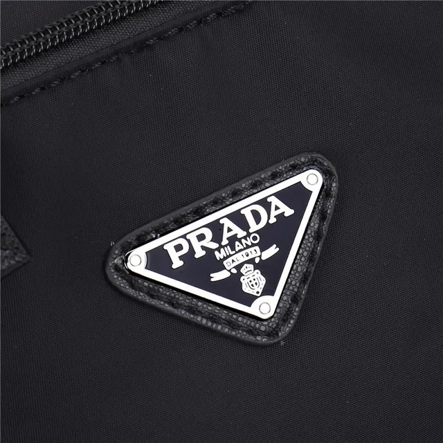 Prada Re-Nylon Bolso Boston Negro con Asas de Cinta Estructurada 4