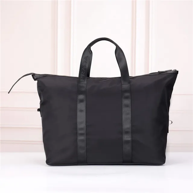 Prada Re-Nylon Bolso Boston Negro con Asas de Cinta Estructurada 9