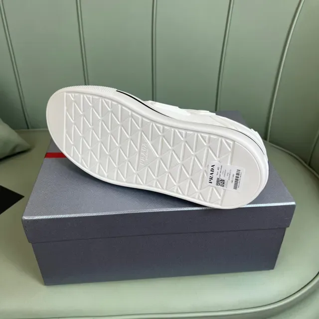 Prada Branco e Preto Plataforma Sola Malha Texturizada Superior Tênis Lifestyle 2