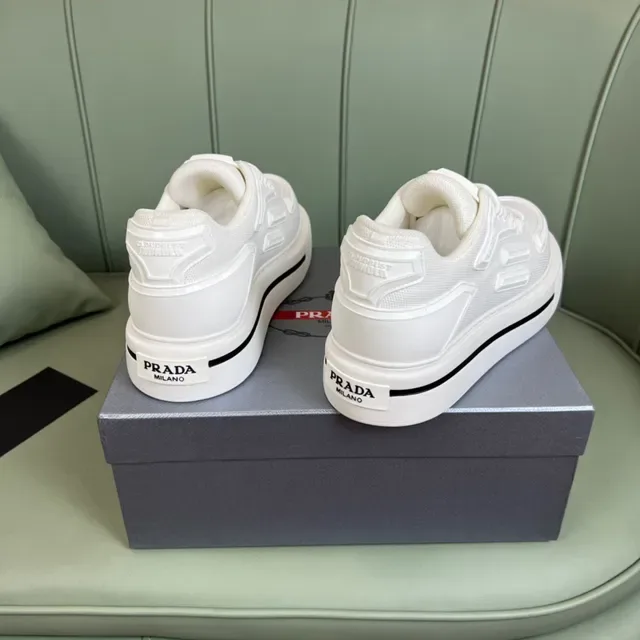 Prada Branco e Preto Plataforma Sola Malha Texturizada Superior Tênis Lifestyle 3