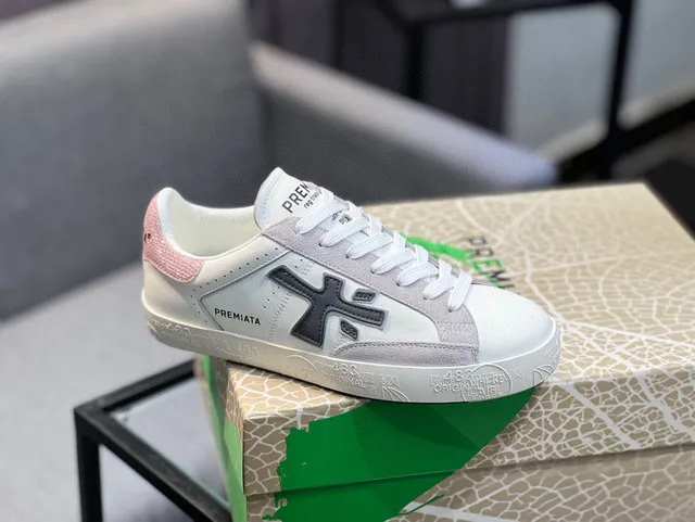 Premiata Chaussures Lifestyle Blanc et Gris à bout bas en matériau mixte 9