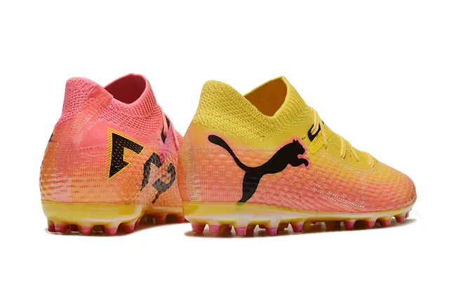 Puma أحذية كرة القدم أصفر وردي محبك ملائم للجوارب كولورواي تدرجي أرض صلبة 5