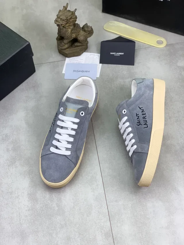 Saint Laurent Lifestyle Sneaker Gris Beige Suède Supérieur Logo Brodé 5