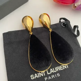 Saint Laurent टीयरड्रॉप गोल्ड-टोन और ब्लैक वेलवेट डैंगलिंग ईयरिंग्स