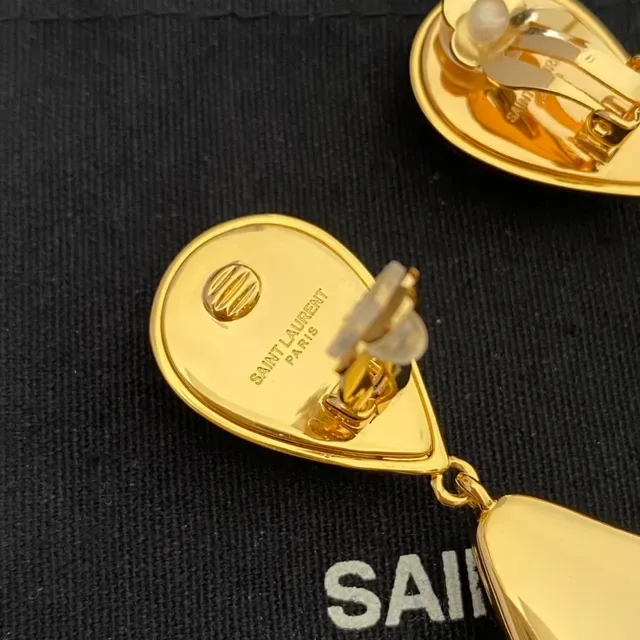 Saint Laurent Brincos pendentes de veludo preto e dourado na forma de lágrima 4