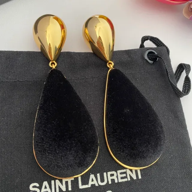 Saint Laurent Brincos pendentes de veludo preto e dourado na forma de lágrima 7