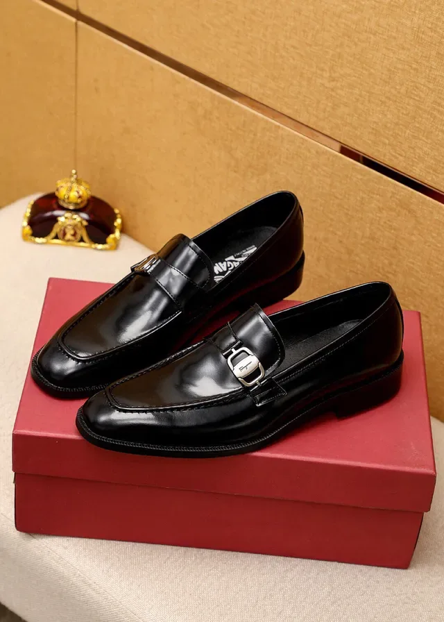 Salvatore Ferragamo Gancini Loafers Cuero Negro Brillante 7