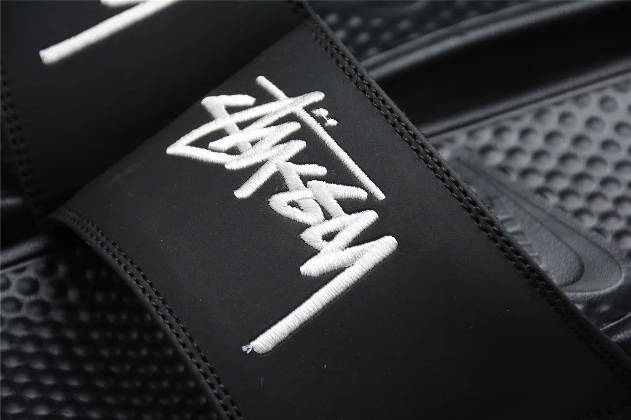 Stussy x Nike Benassi JDI Chinelo Preto 5