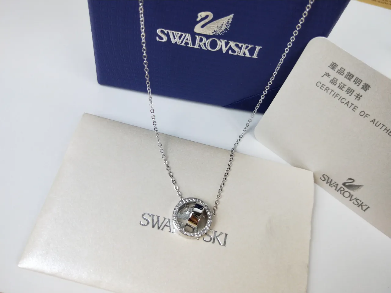Swarovski Collar con Colgante de Cristal Circular Pavé Rotatorio 3