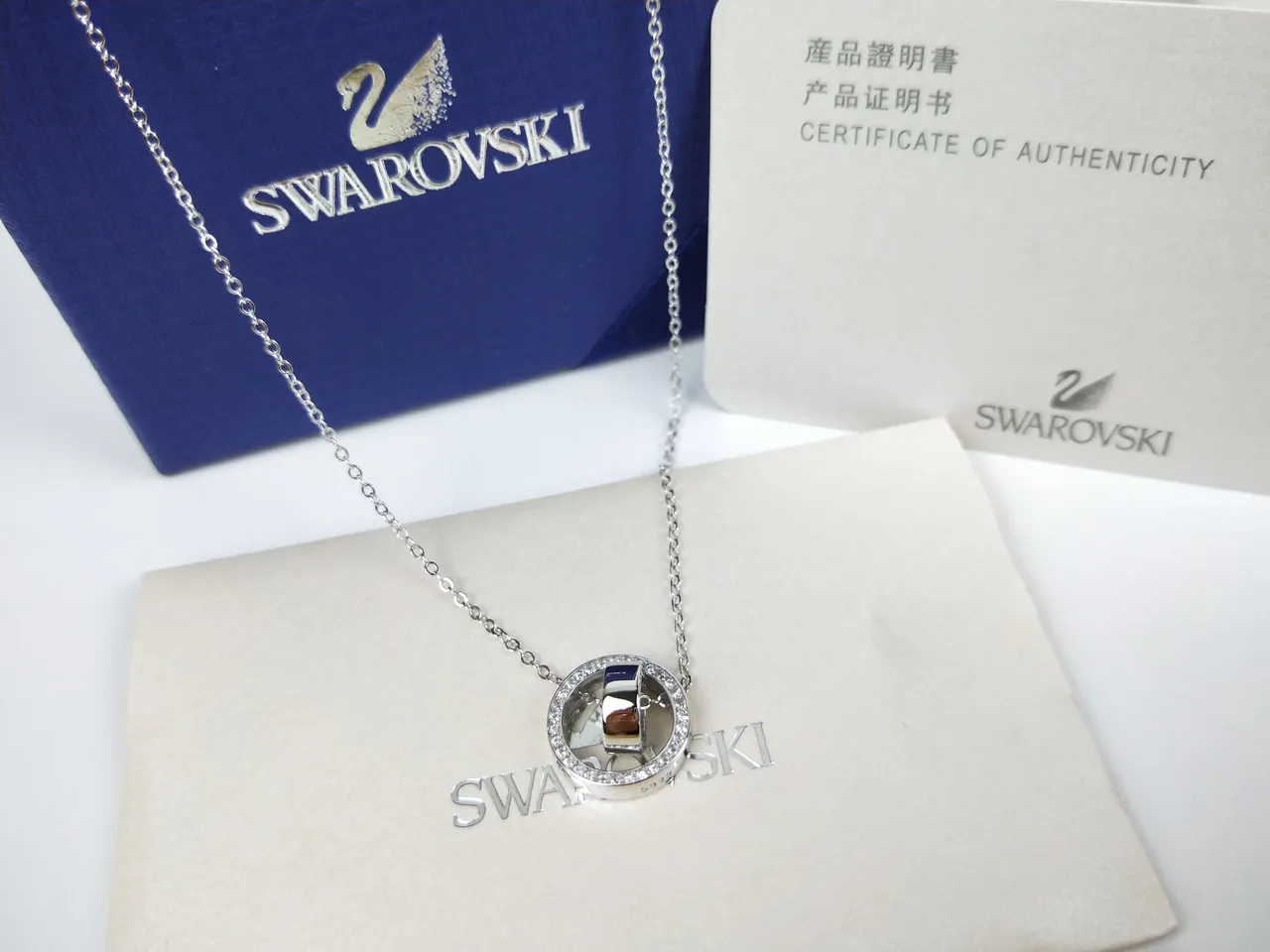 Swarovski Collar con Colgante de Cristal Circular Pavé Rotatorio 4