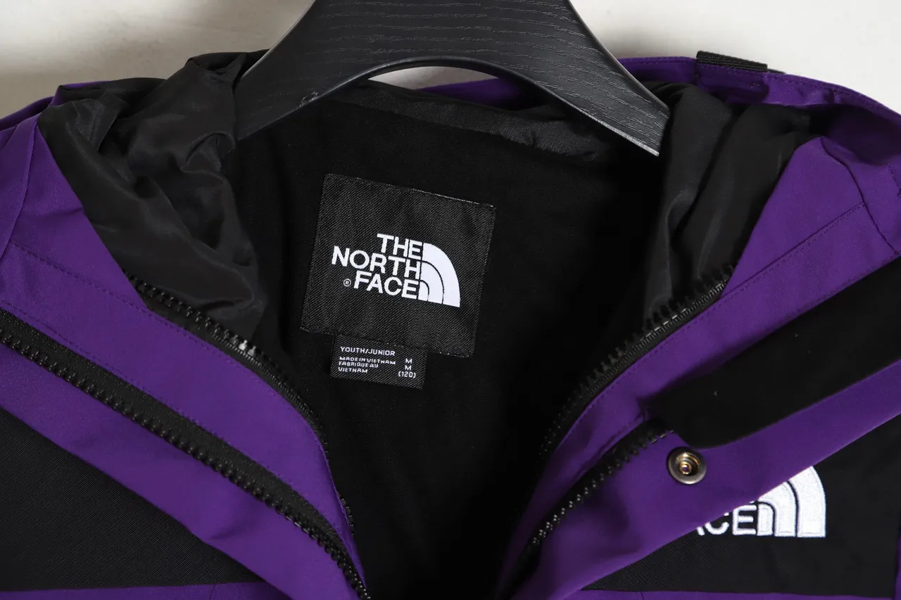 The North Face Mountain Light काला कलर-ब्लॉक्ड स्नैप-फ्रंट जैकेट 9