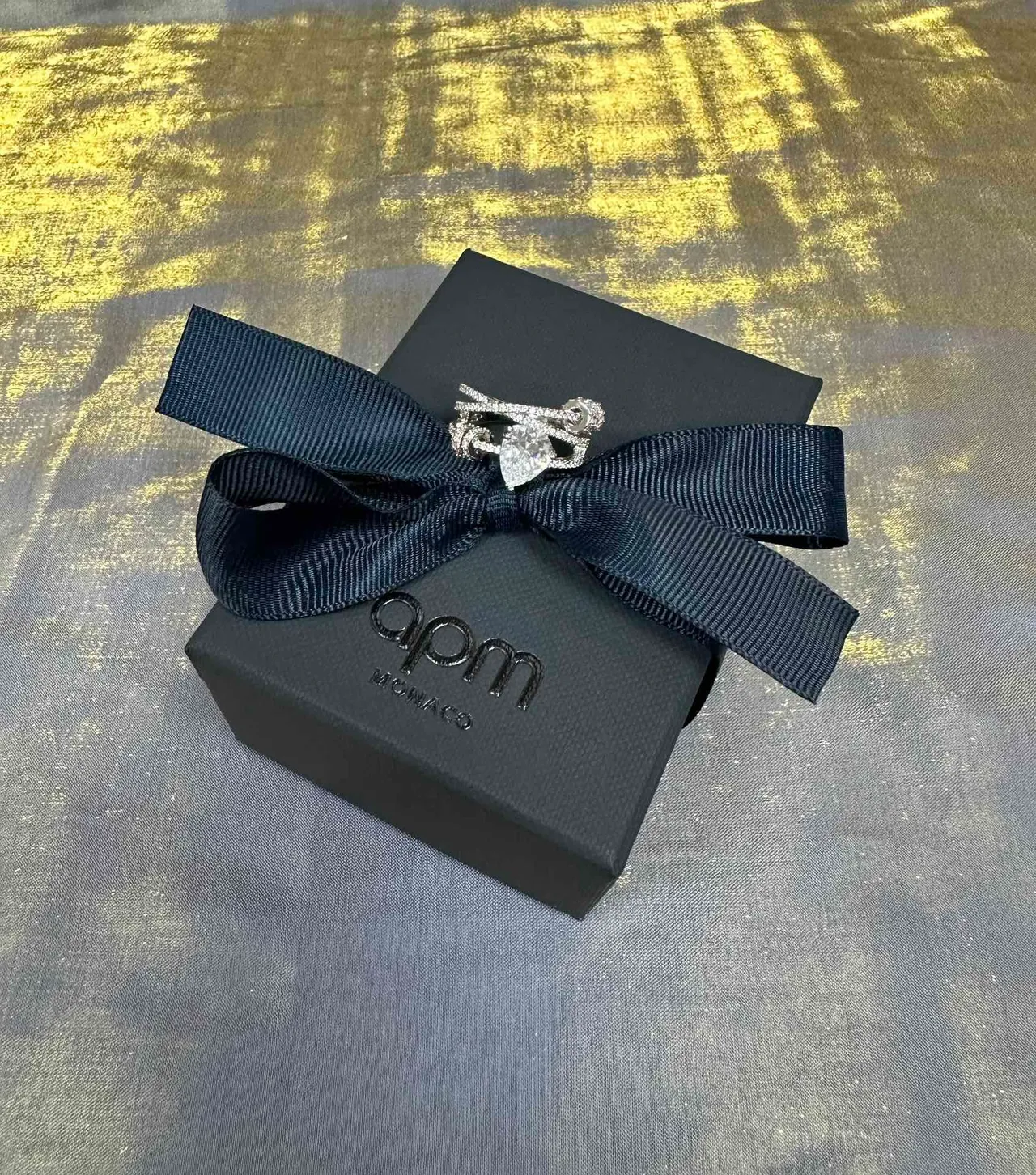 Tiffany & Co. Anillo de banda doble con piedra central en forma de pera pavé-set de plata y navy 6