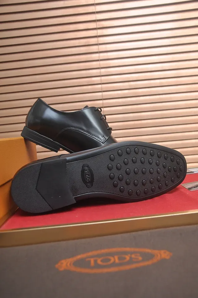 Tod's काला कैप टू ऑक्सफोर्ड जूते 3