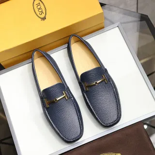 Tod's Horsebit लोअफर नेवी ब्लू टेक्स्चर्ड लेदर स्लिप-ऑन लोअफर