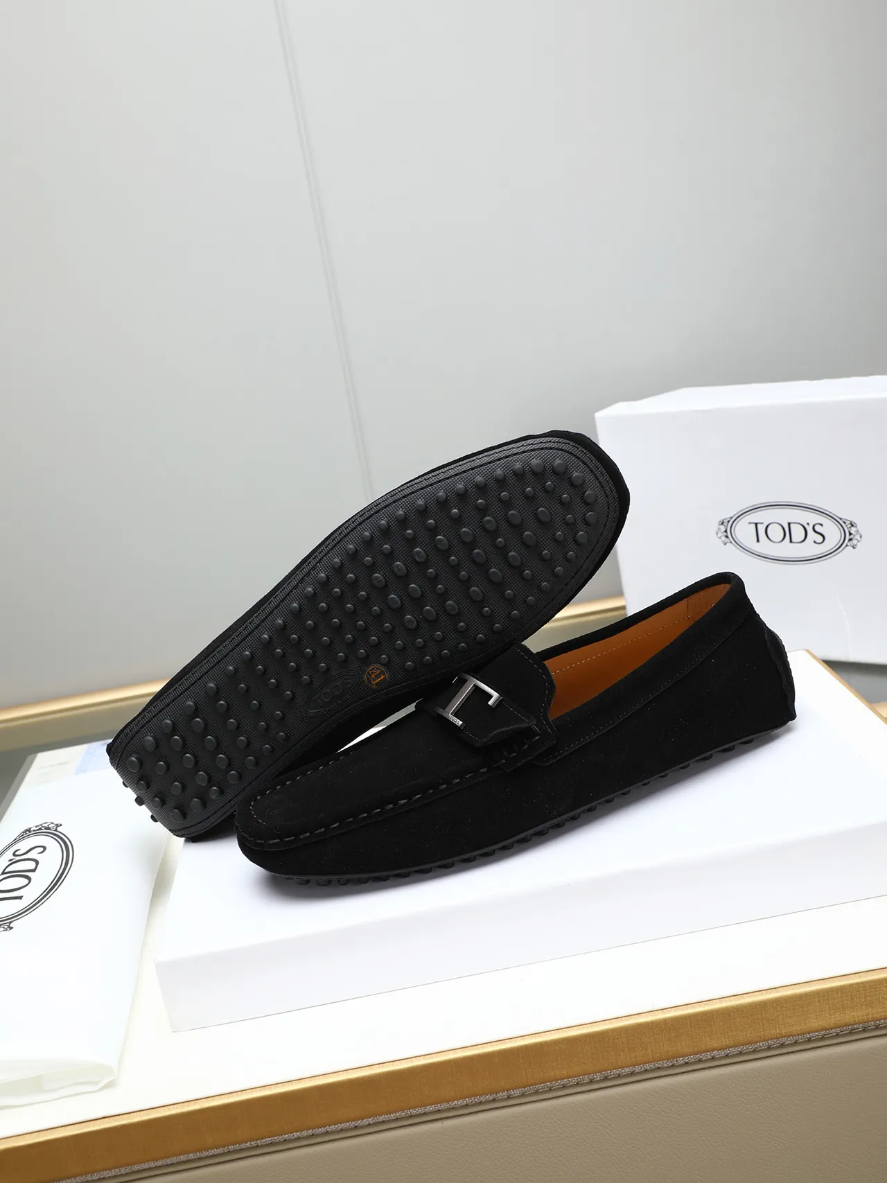 Tod's Gommino Loafer Mocasines de ante negro T-Bar Buckle 3
