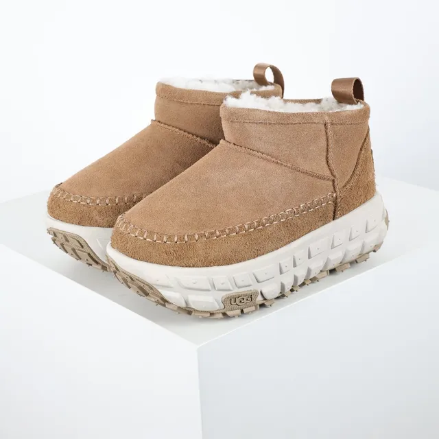 UGG Brown White Suede Upper Molded Platform Sole Snow Boots 2