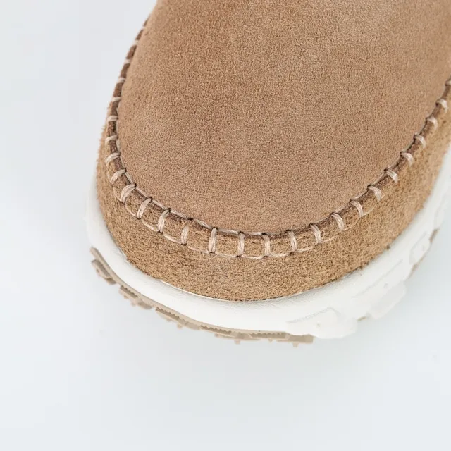 UGG Brown White Suede Upper Molded Platform Sole Snow Boots 5